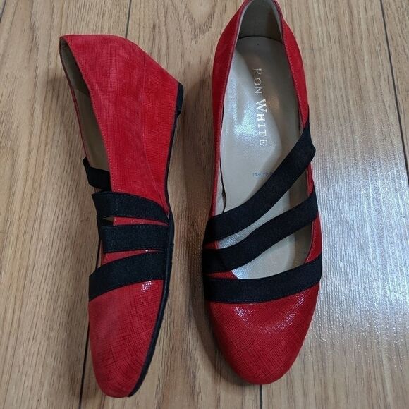 RON White - red suede flat shoes black straps - Picture 3 of 8